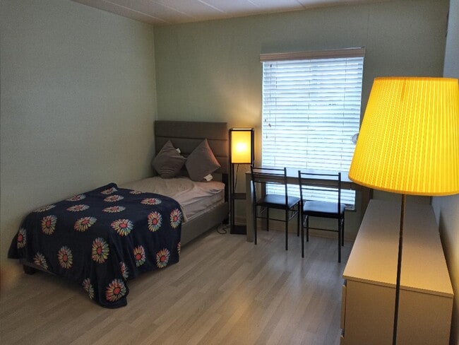 Guest Bed room - 5 Bayard Rd
