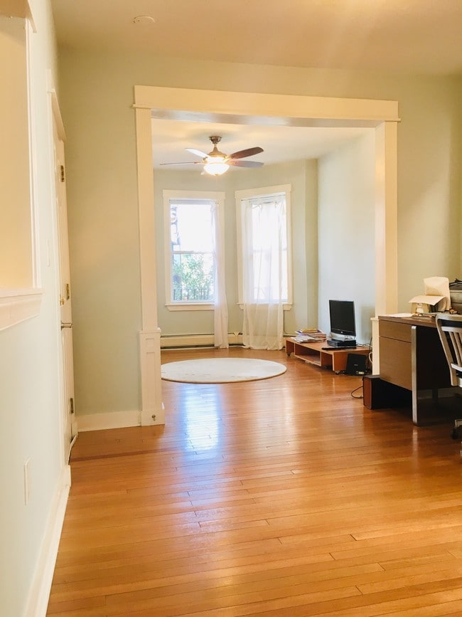 Building Photo - 90 Waldo Ave