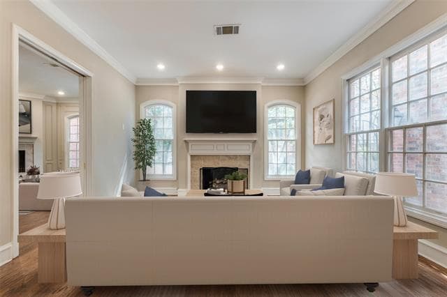 Building Photo - 7861 Caruth Ct