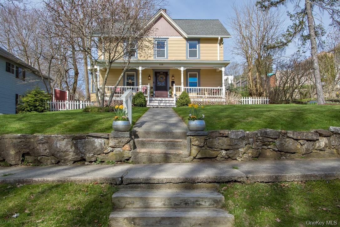 Primary Photo - 112 Charles Colman Blvd