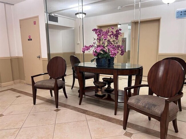 Foto del edificio - 4250 Galt Ocean Dr