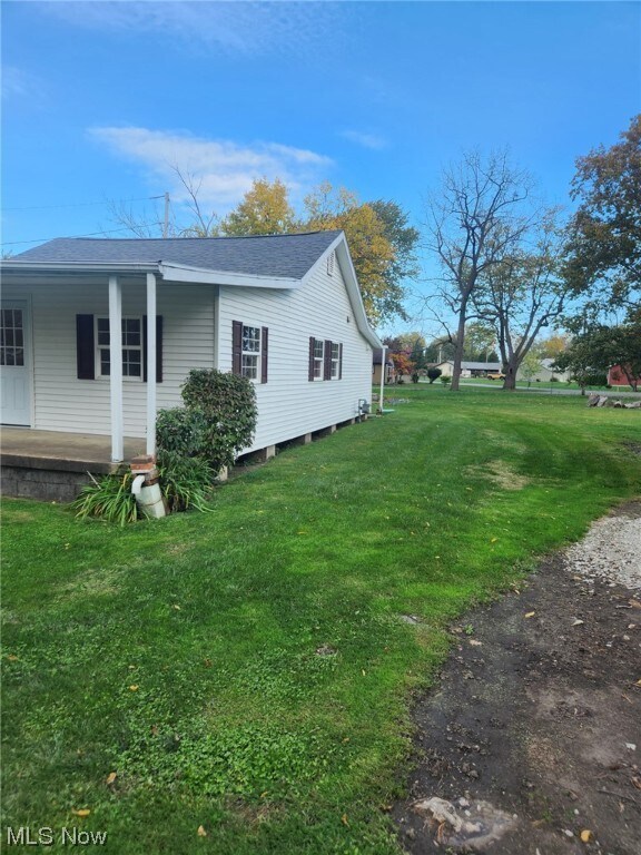 105 W Iroquois Trail, Sandusky, OH 44870 House Rental in Sandusky, OH