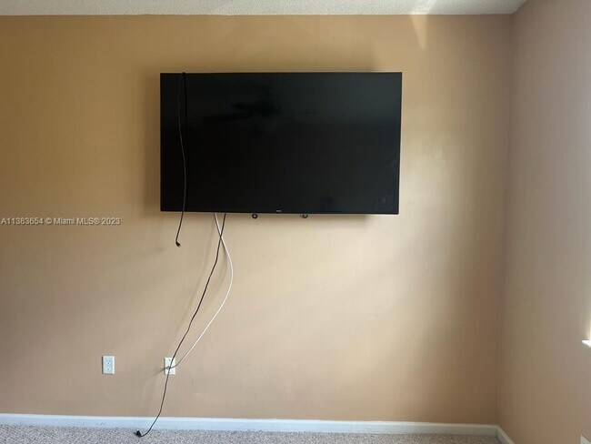 Foto del edificio - 5920 W Sample Rd