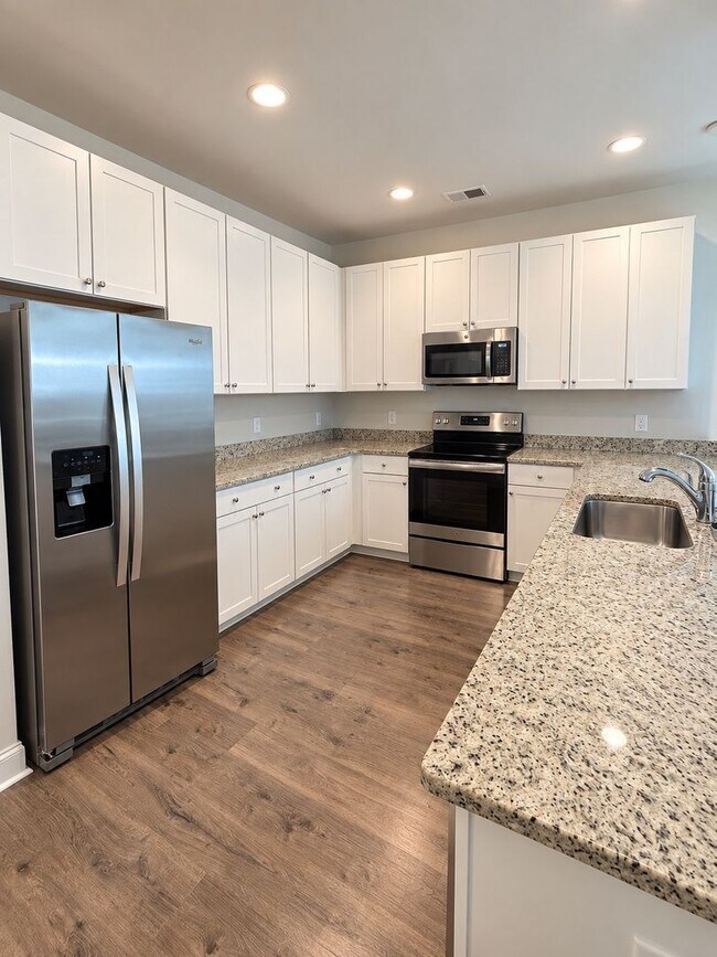 Foto del edificio - 7775 Montview Rd