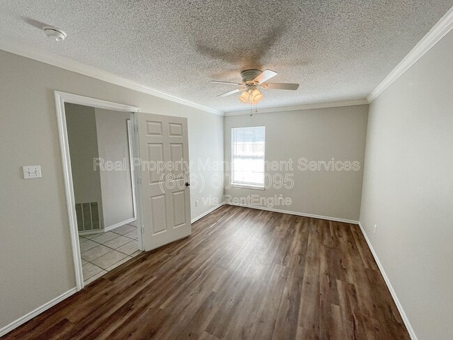 Foto del edificio - 621 N Elkhart Ave