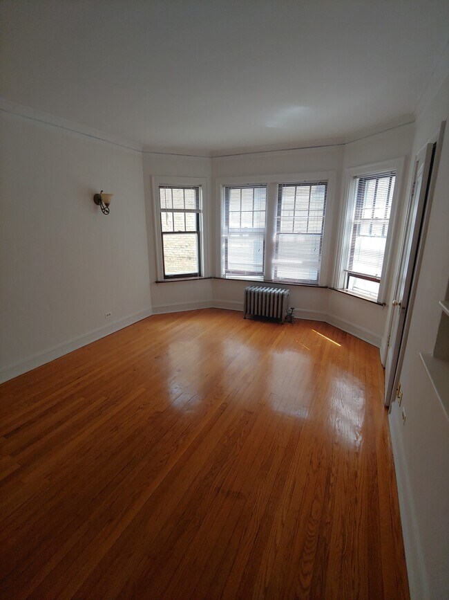 Foto del edificio - 1422 Thome W Ave