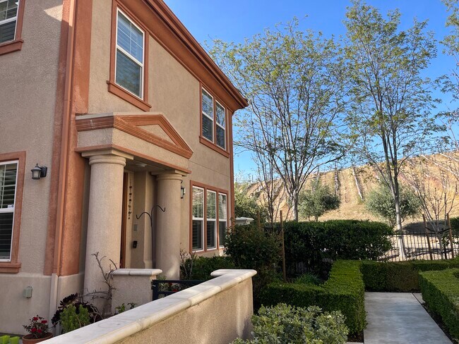 Foto del edificio - 590 Selby Lane