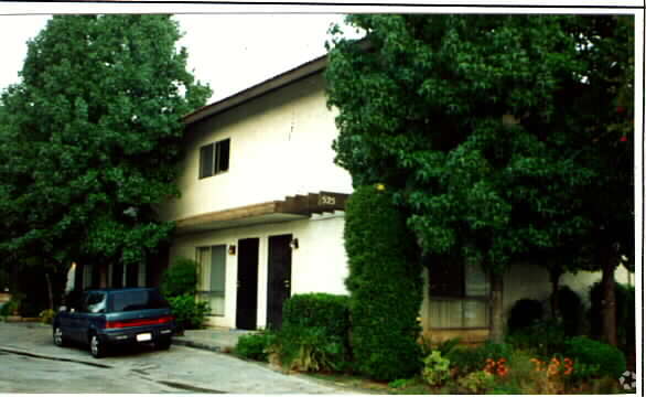 Building Photo - 525 S Euclid St