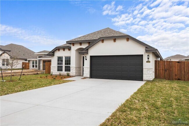 Building Photo - 30 Westcave Falls Ln