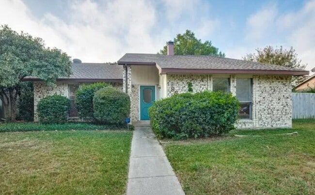 Photo - 803 Meadowlark Dr House