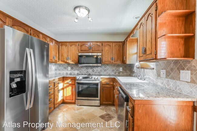 Building Photo - 3 br, 2 bath House - 8713 NW 83rd Ter