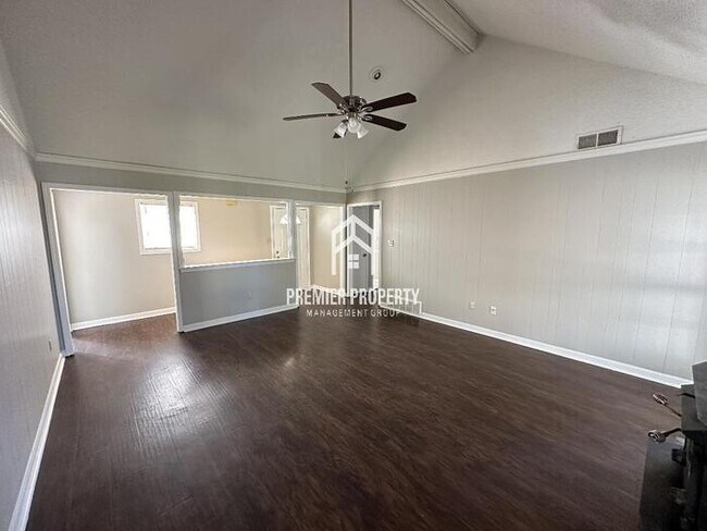 Building Photo - 6128 Briarbend Ln