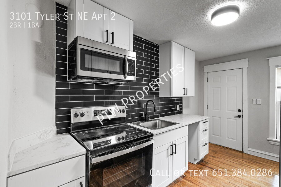 Foto principal - 3101 NE Tyler St