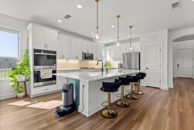 Foto del edificio - 317 Canyoncrest Wy