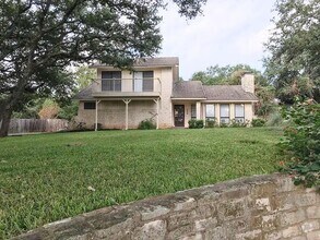 Building Photo - 709 Show Low Ct