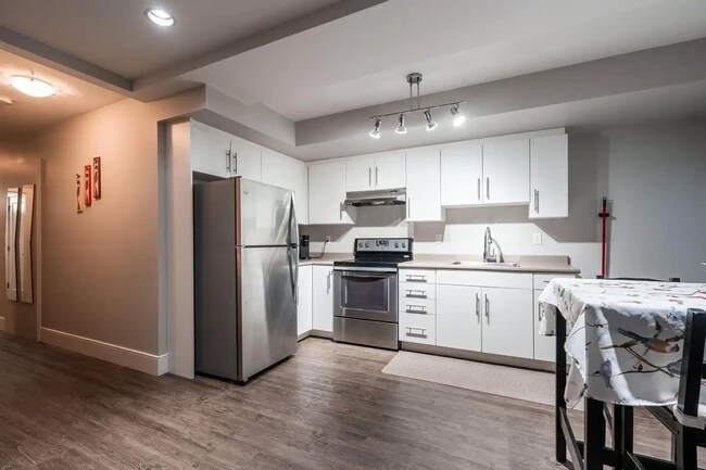 Photo du bâtiment - 610 6th St E