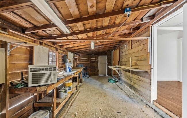 Foto del edificio - Newly updated 3 bed/1 bath with fenced yar...