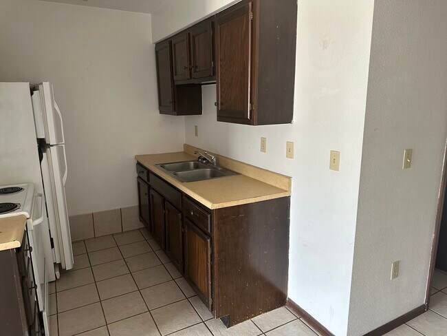 Foto del edificio - 1003 Lakeshore Dr