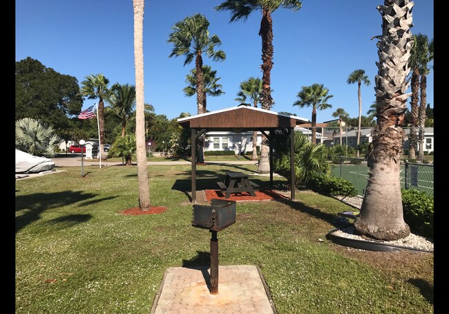 Grounds - 7008 Constitution Blvd