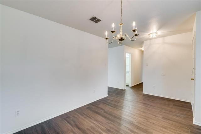Foto del edificio - 2946 Midbury Dr