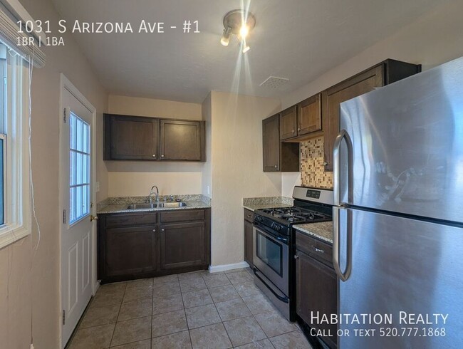 Building Photo - 1031 S Arizona Ave