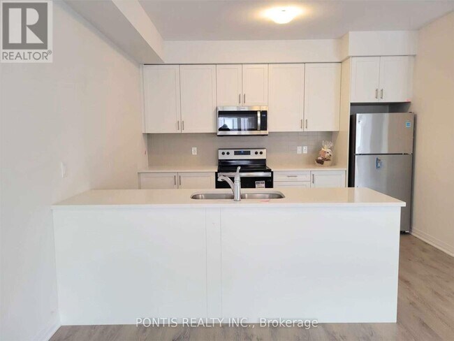 Photo du bâtiment - 51 Sparrow Ave