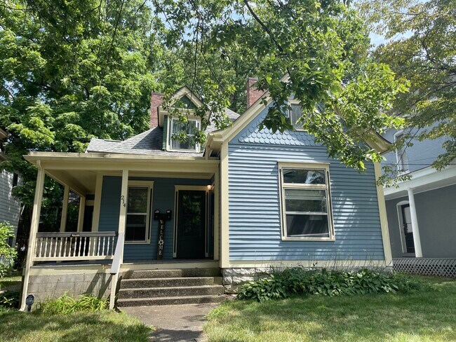 Foto del edificio - 214 Arlington Ave