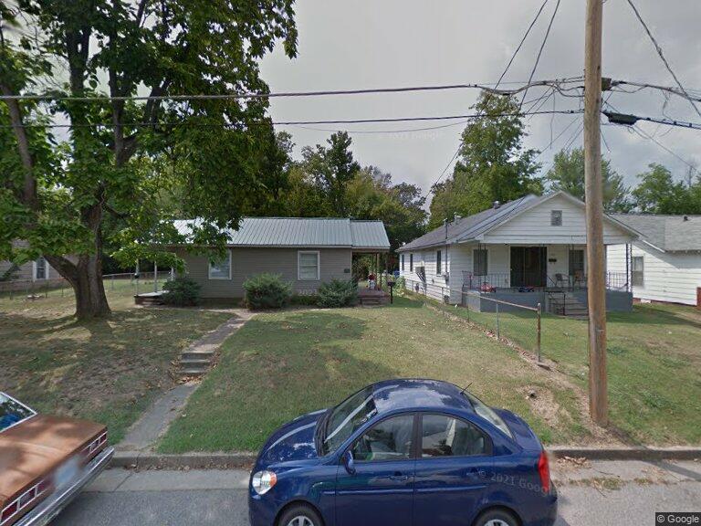 1111 Palm St, Paducah, KY 42001 House Rental in Paducah, KY