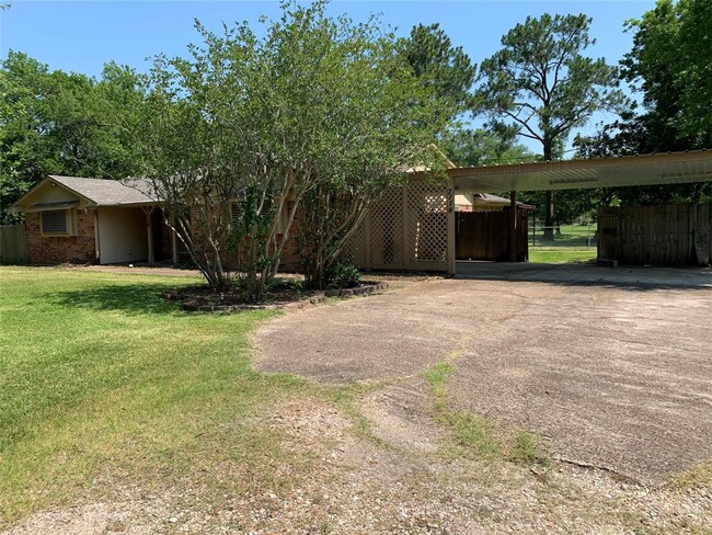 Building Photo - 7119 Lewis Ln