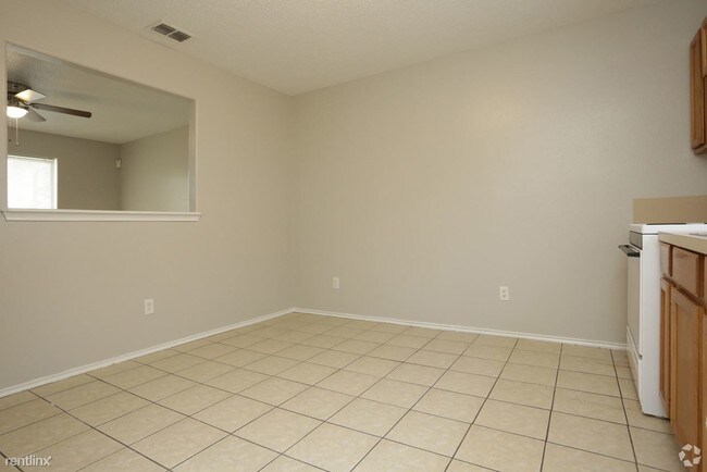 Building Photo - 2110 Elisa Ln