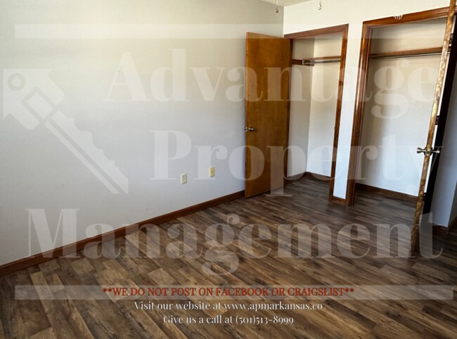 Foto del edificio - Charming 2 Bed, 1 Bath Duplex located in the heart of Conway, AR