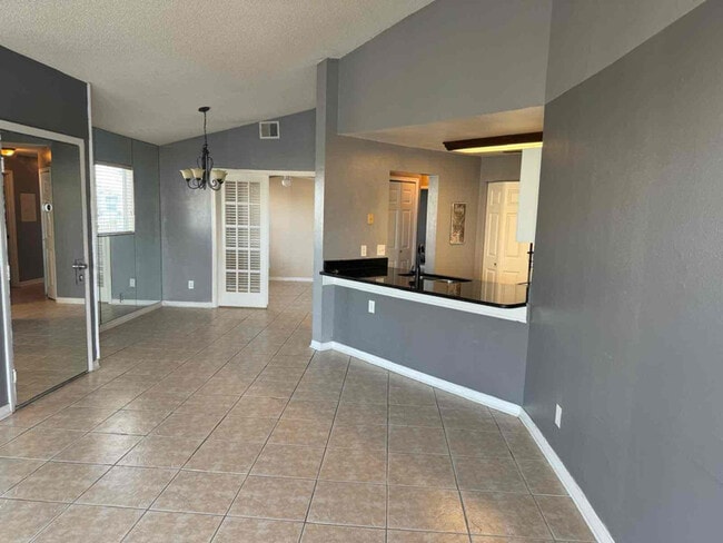 Building Photo - 2516 Woodgate Blvd