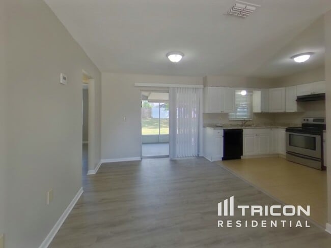 Foto del edificio - 1106 Windsor Hill Way