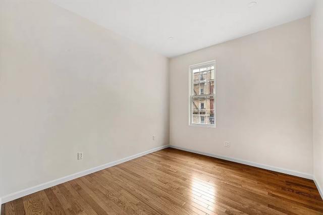 Foto del edificio - 2 bedroom in Long Island City NY 11105