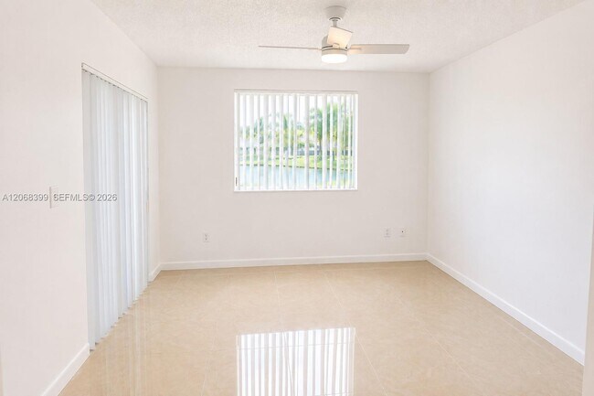Building Photo - 2600 S University Dr
