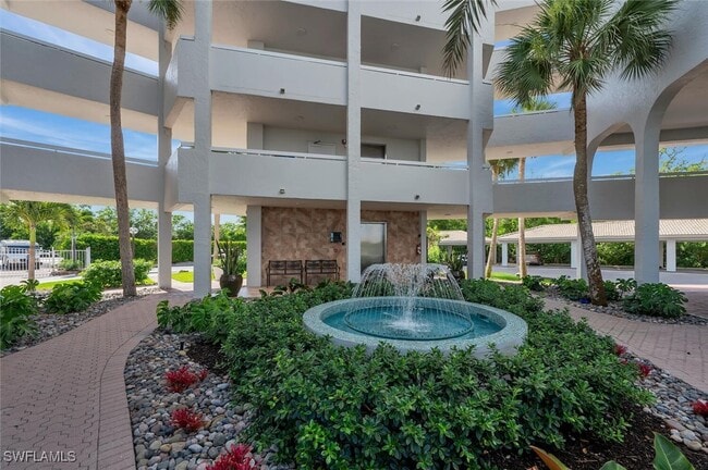 Building Photo - 12945 Vanderbilt Dr