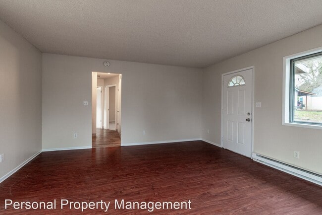 Building Photo - 3 br, 1 bath House - 843 12th St