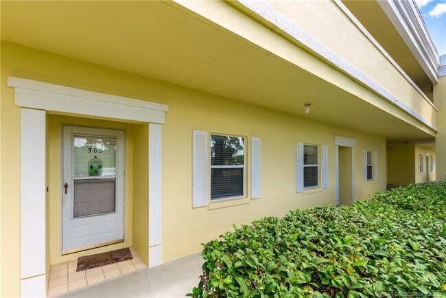 Building Photo - 1600 SE St Lucie Blvd