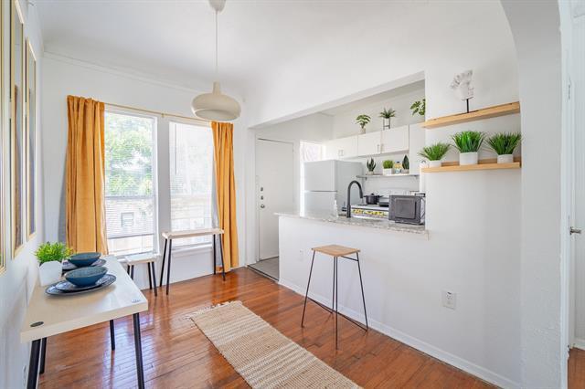Foto del edificio - 5305 Reiger Ave