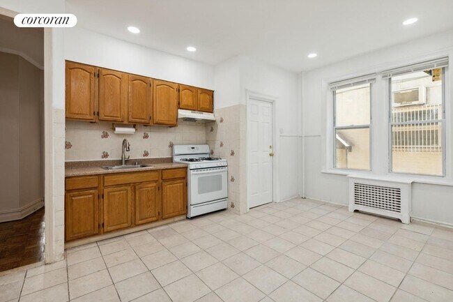 Foto del edificio - 1703 W 5th St