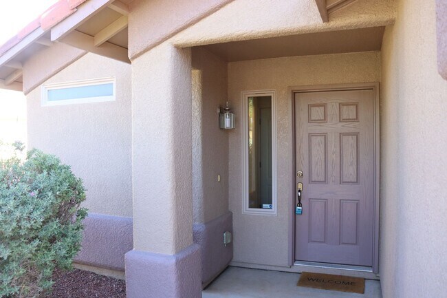 Building Photo - Home in Holiday Community Resort