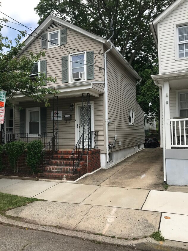Foto principal - 91 Richardson St