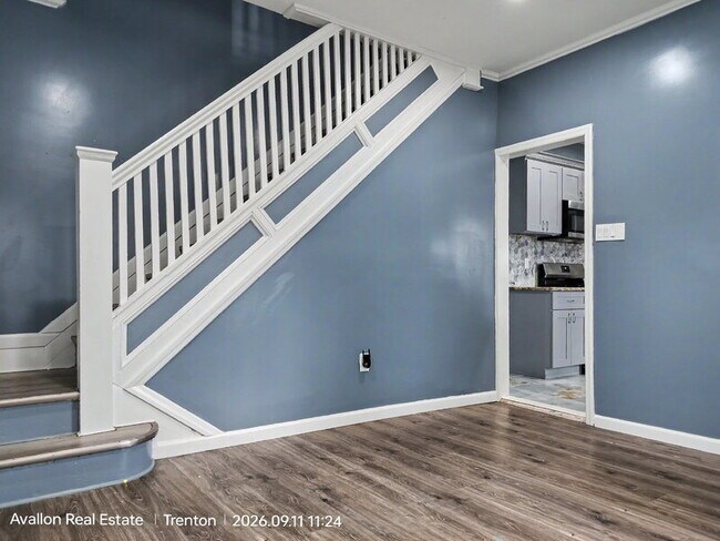 Building Photo - 1275 Hamilton Ave