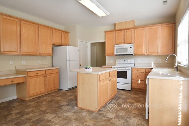 Building Photo - 5304 Granada Hills Dr