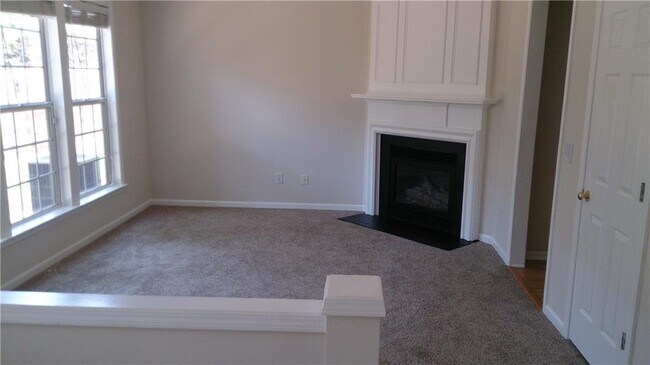 Building Photo - 5196 Medlock Corners Dr