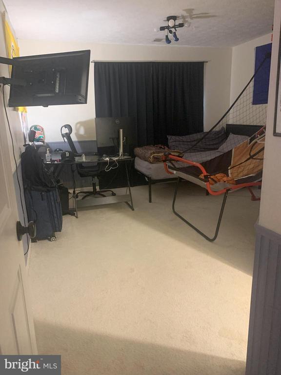 Building Photo - 4823 Shellbark Rd