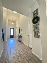 Building Photo - 12514 Thrall