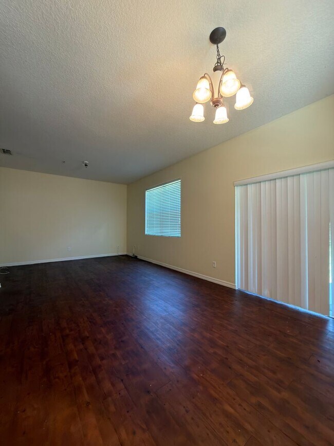 Foto del edificio - 2305 Betsy Ross Ln