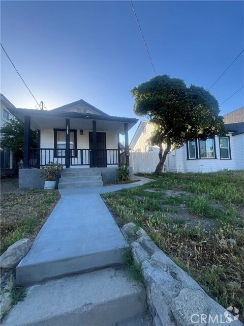 Building Photo - 10326 Plainview Ave