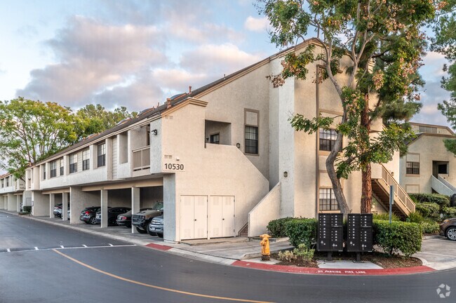 Building Photo - Lakeside Garden Grove